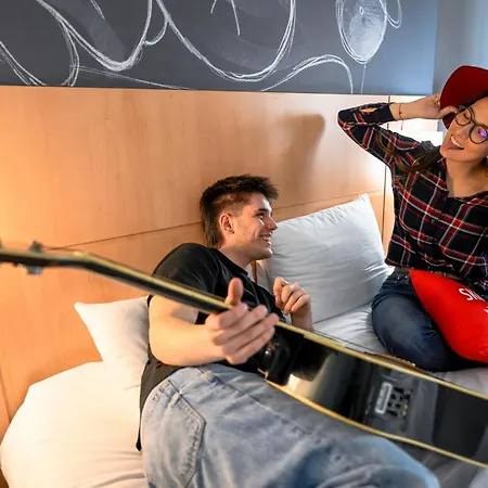 Hotel Ibis Center 4*