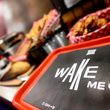 Ibis Center Hotel 4*