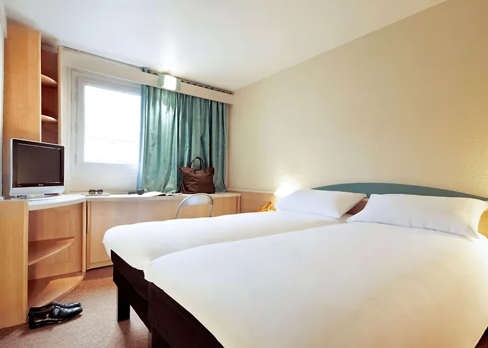 Ibis Center Hotel 4*