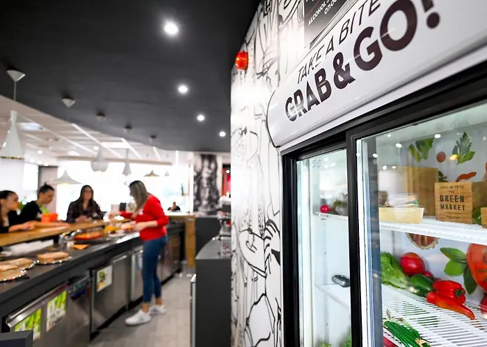 Ibis Center Hotel 4*