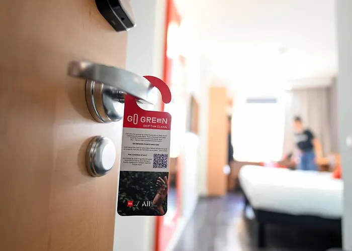 Ibis Center Hotel 4*