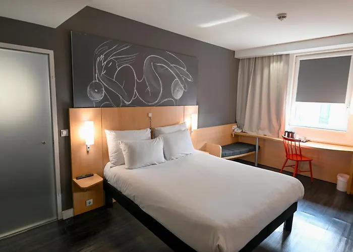 Hotel Ibis Center 4*