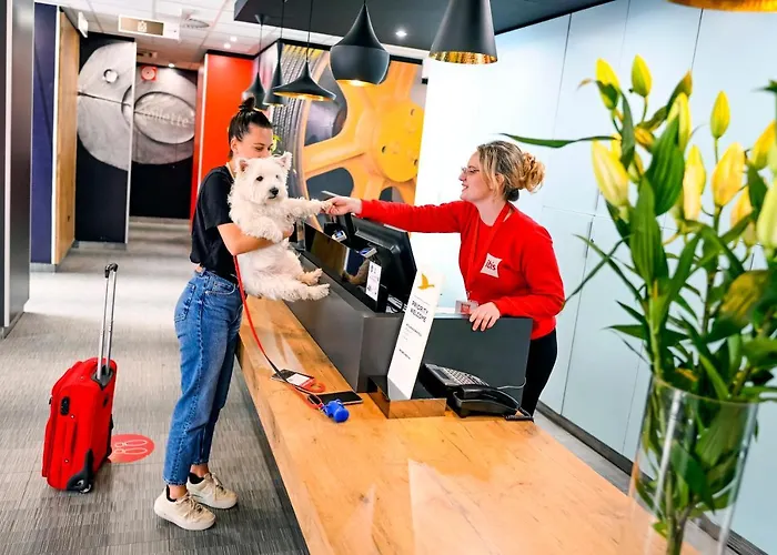 Ibis Center Hotel 4*